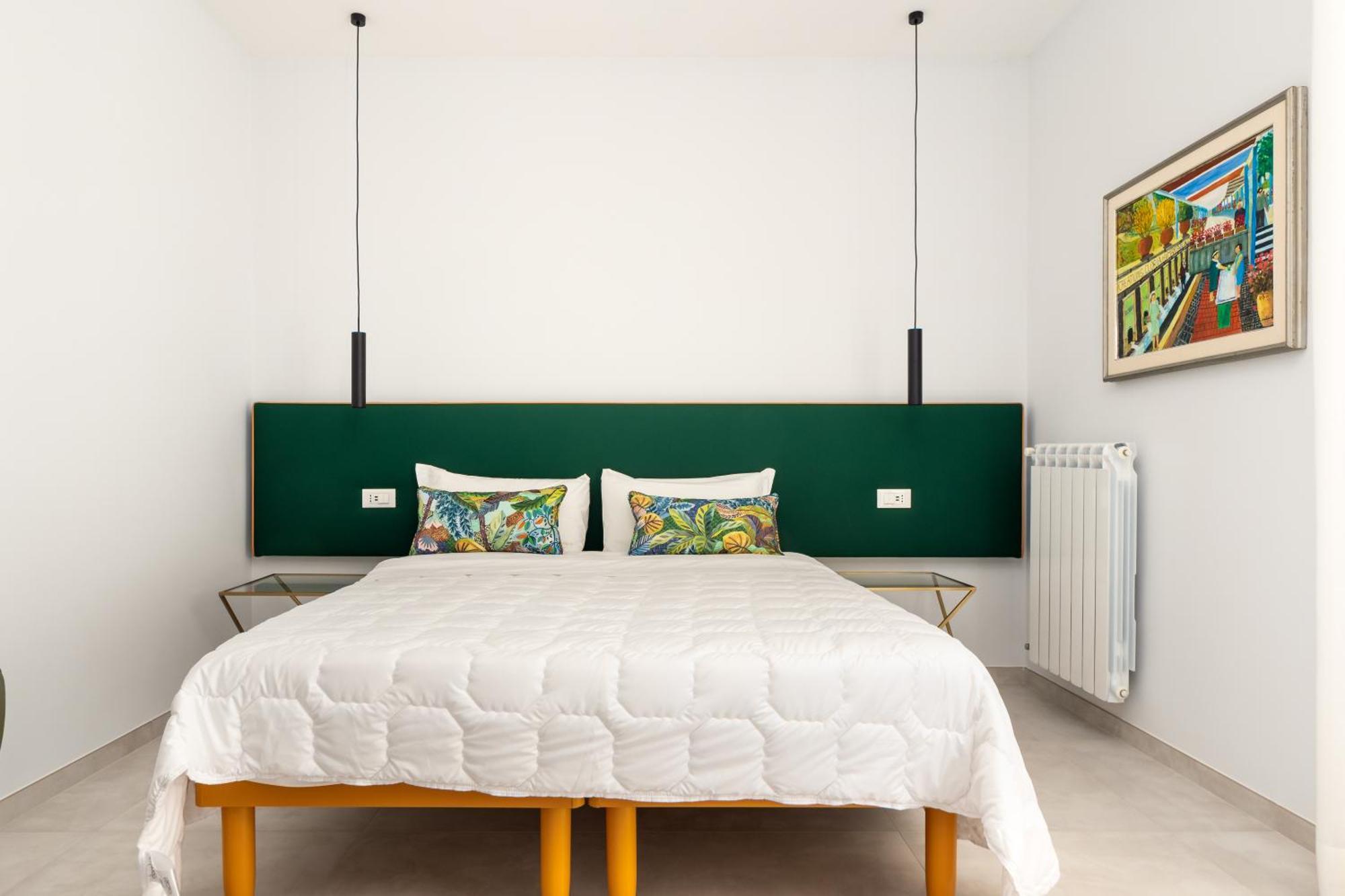 Surya House - Elegant Apartment In ซอร์เรนโต ภายนอก รูปภาพ